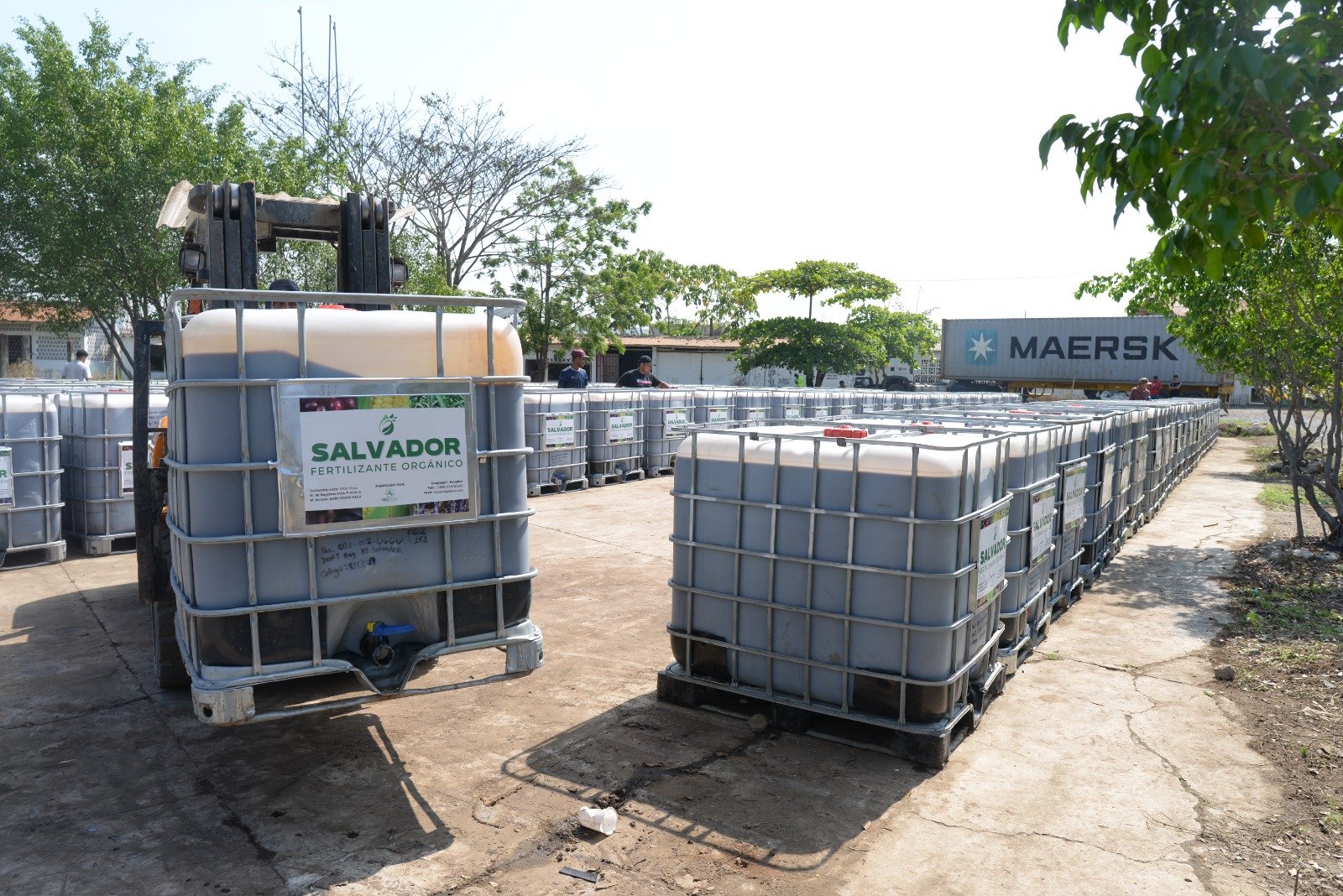 Empresa colombiana dona biofertilizantes